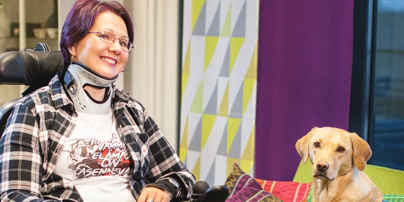 Sanna-Kaisa ja koira