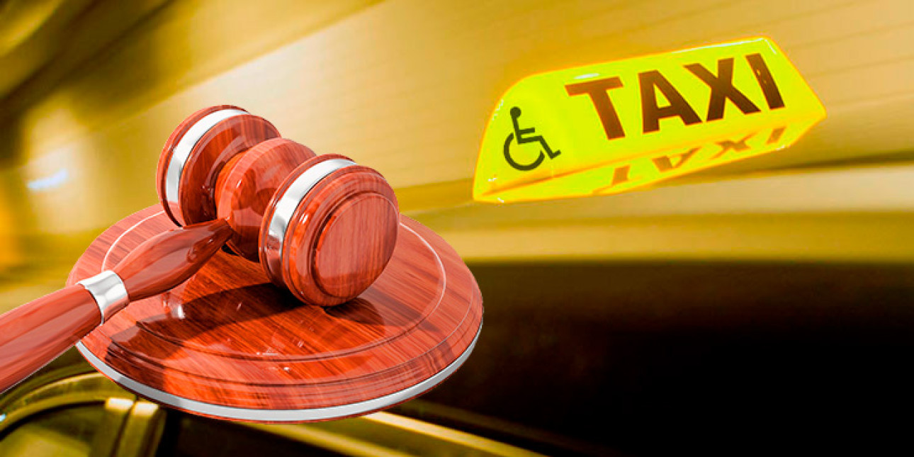 Taksimerkki ja puheenjohtajan nuija